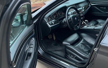 BMW 5 серия, 2012 год, 1 750 000 рублей, 14 фотография