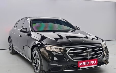 Mercedes-Benz E-Класс, 2025 год, 6 900 000 рублей, 2 фотография