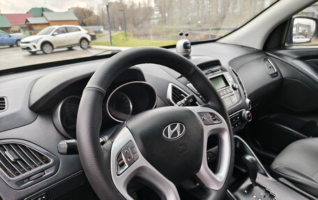 Hyundai ix35 I рестайлинг, 2011 год, 858 000 рублей, 11 фотография