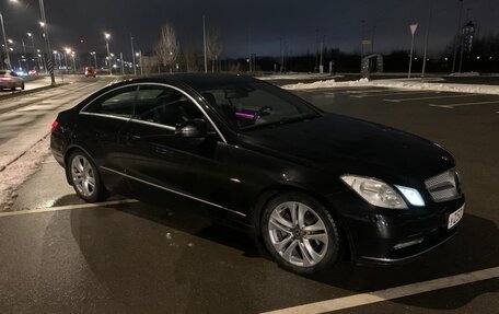 Mercedes-Benz E-Класс, 2012 год, 1 350 000 рублей, 9 фотография