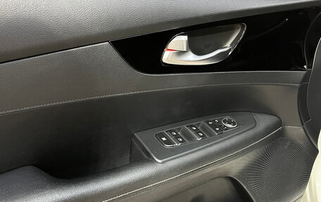 KIA Cerato IV, 2019 год, 1 560 000 рублей, 15 фотография