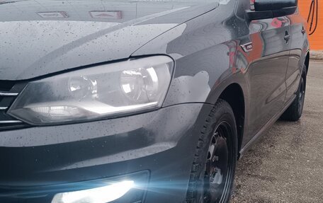 Volkswagen Polo VI (EU Market), 2017 год, 960 000 рублей, 13 фотография