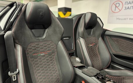 Lamborghini Huracán, 2018 год, 19 500 000 рублей, 7 фотография