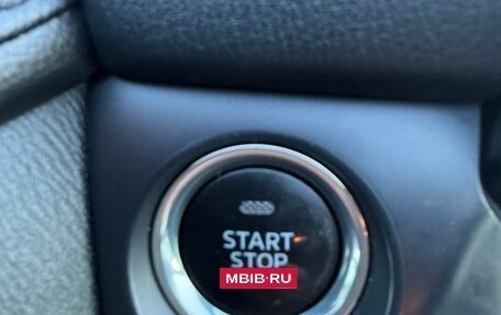 Mazda 6, 2018 год, 1 880 000 рублей, 23 фотография