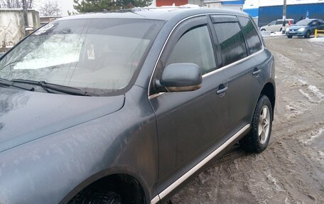 Volkswagen Touareg III, 2005 год, 400 000 рублей, 2 фотография