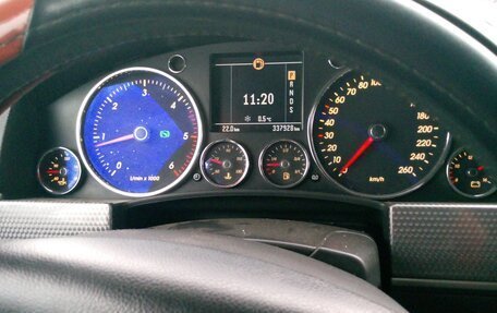 Volkswagen Touareg III, 2005 год, 400 000 рублей, 6 фотография