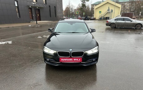 BMW 3 серия, 2015 год, 1 950 000 рублей, 2 фотография