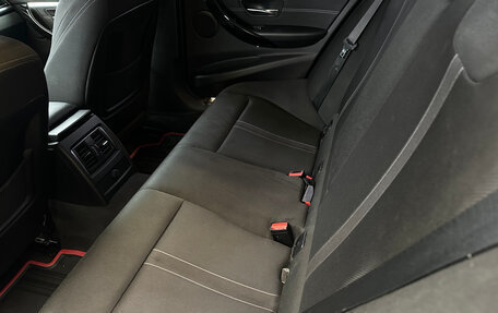 BMW 3 серия, 2015 год, 1 950 000 рублей, 12 фотография