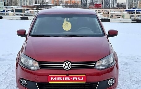Volkswagen Polo VI (EU Market), 2013 год, 599 000 рублей, 2 фотография