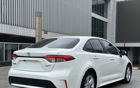 Toyota Corolla, 2021 год, 1 650 000 рублей, 5 фотография