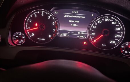 Volkswagen Touareg III, 2011 год, 2 150 000 рублей, 11 фотография