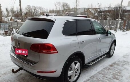 Volkswagen Touareg III, 2011 год, 2 150 000 рублей, 2 фотография