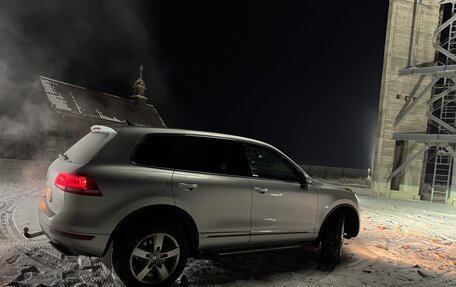 Volkswagen Touareg III, 2011 год, 2 150 000 рублей, 16 фотография