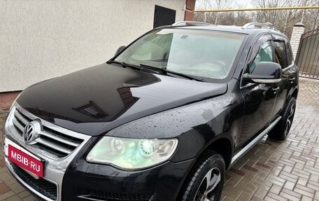 Volkswagen Touareg III, 2008 год, 850 000 рублей, 1 фотография