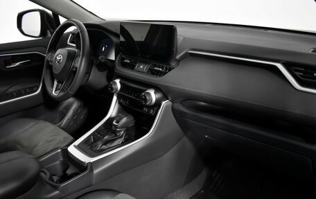 Toyota RAV4, 2024 год, 3 990 000 рублей, 13 фотография