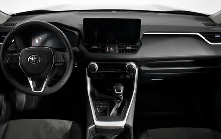 Toyota RAV4, 2024 год, 3 990 000 рублей, 14 фотография