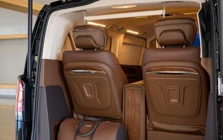 Mercedes-Benz V-Класс, 2025 год, 22 690 000 рублей, 5 фотография