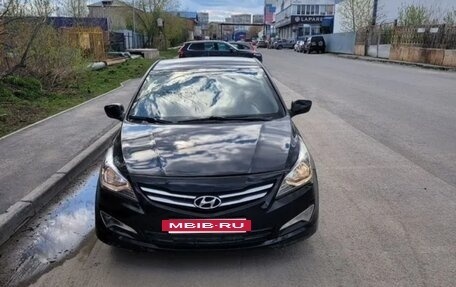 Hyundai Solaris II рестайлинг, 2014 год, 604 000 рублей, 3 фотография