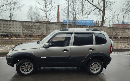 Chevrolet Niva I рестайлинг, 2011 год, 380 000 рублей, 8 фотография