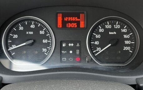 Renault Sandero I, 2013 год, 700 000 рублей, 9 фотография