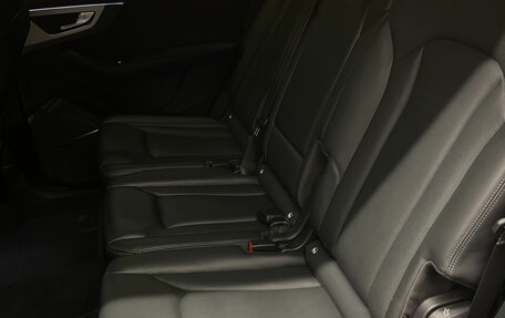 Audi Q7, 2017 год, 4 000 000 рублей, 23 фотография