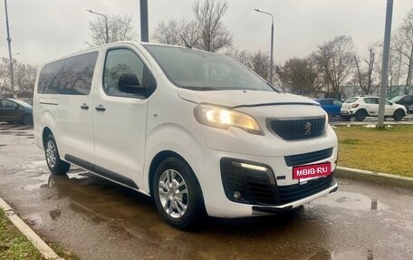 Peugeot Traveller I, 2022 год, 3 000 000 рублей, 3 фотография