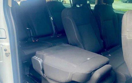 Peugeot Traveller I, 2022 год, 3 000 000 рублей, 19 фотография