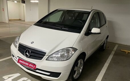 Mercedes-Benz A-Класс, 2011 год, 1 190 000 рублей, 4 фотография