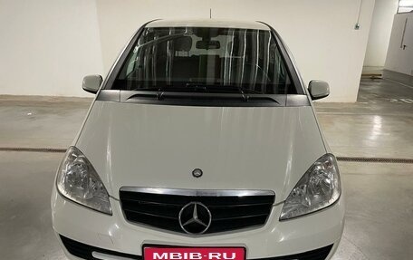 Mercedes-Benz A-Класс, 2011 год, 1 190 000 рублей, 2 фотография