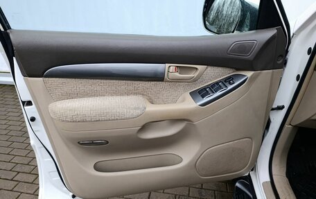 Toyota Land Cruiser Prado 120 рестайлинг, 2007 год, 1 580 000 рублей, 12 фотография