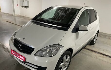 Mercedes-Benz A-Класс, 2011 год, 1 190 000 рублей, 34 фотография