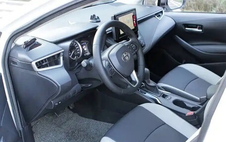 Toyota Corolla, 2024 год, 1 612 998 рублей, 10 фотография