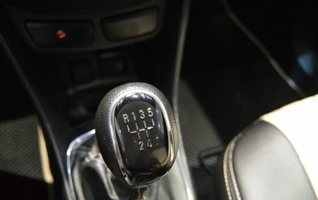 Opel Mokka I, 2013 год, 800 000 рублей, 24 фотография