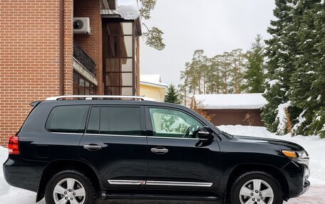 Toyota Land Cruiser 200, 2014 год, 4 440 000 рублей, 2 фотография