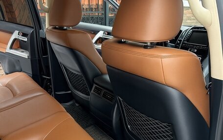 Toyota Land Cruiser 200, 2014 год, 4 440 000 рублей, 8 фотография