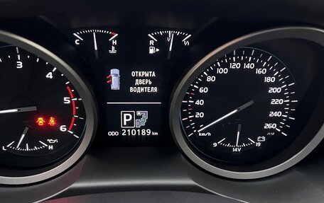 Toyota Land Cruiser 200, 2014 год, 4 440 000 рублей, 9 фотография