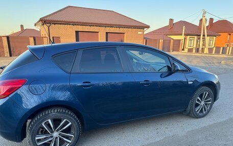 Opel Astra J, 2011 год, 659 000 рублей, 4 фотография