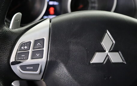 Mitsubishi Outlander III рестайлинг 3, 2010 год, 1 099 990 рублей, 11 фотография