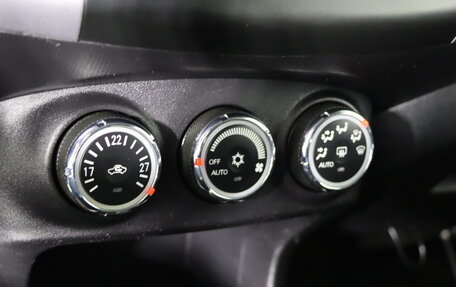 Mitsubishi Outlander III рестайлинг 3, 2010 год, 1 099 990 рублей, 18 фотография