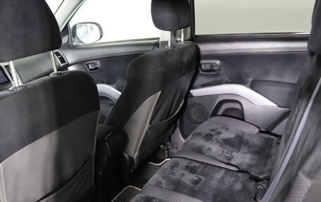 Mitsubishi Outlander III рестайлинг 3, 2010 год, 1 099 990 рублей, 20 фотография