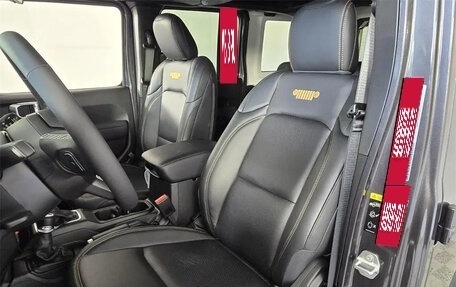 Jeep Wrangler, 2025 год, 8 800 400 рублей, 18 фотография