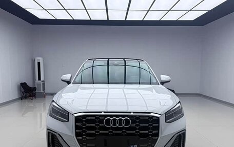 Audi Q2 I, 2022 год, 2 300 000 рублей, 2 фотография