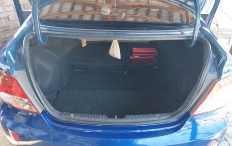 Hyundai Solaris II рестайлинг, 2012 год, 800 000 рублей, 1 фотография