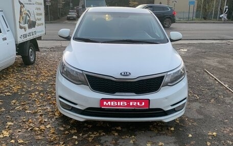 KIA Rio III рестайлинг, 2016 год, 700 000 рублей, 1 фотография