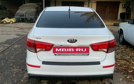 KIA Rio III рестайлинг, 2016 год, 700 000 рублей, 2 фотография