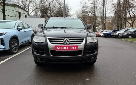 Volkswagen Touareg III, 2008 год, 1 050 000 рублей, 10 фотография