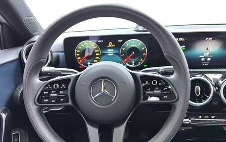 Mercedes-Benz A-Класс, 2021 год, 1 675 000 рублей, 7 фотография