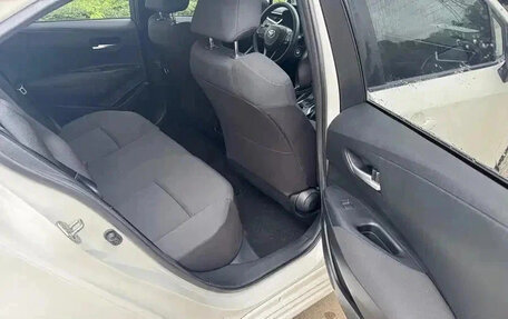 Toyota Corolla, 2022 год, 1 300 000 рублей, 10 фотография