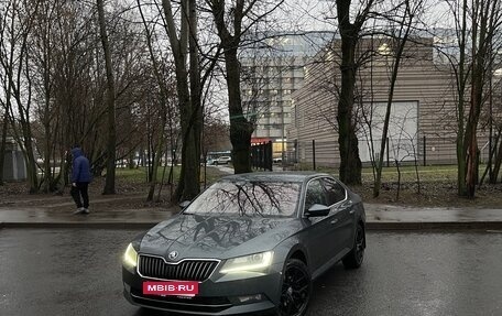 Skoda Superb III рестайлинг, 2017 год, 1 850 000 рублей, 1 фотография