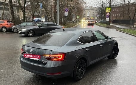 Skoda Superb III рестайлинг, 2017 год, 1 850 000 рублей, 4 фотография
